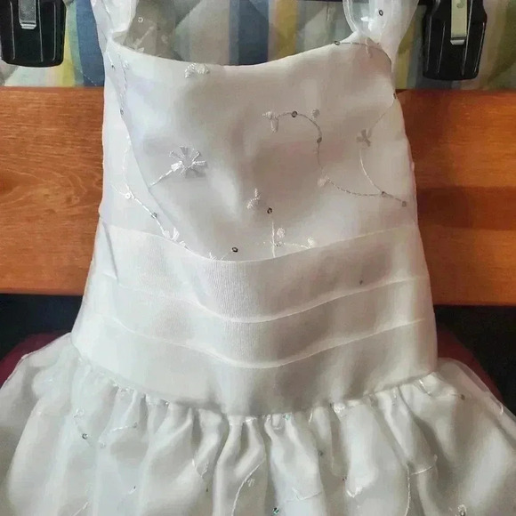 Sweet kids bridal dress - Picture 13 of 16